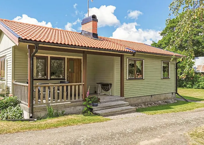 Stunning Home In Laeckeby With Wifi